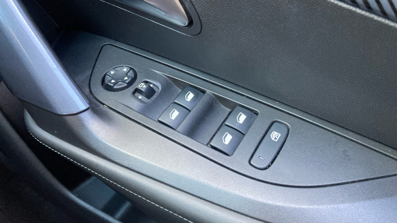 Peugeot 2008 1.2 PureTech Allure 5dr Petrol Estate